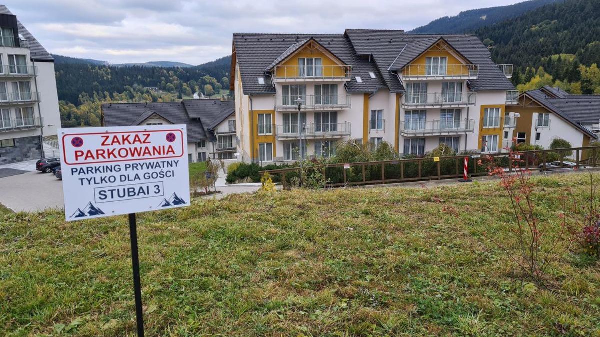 Apartament Stubai 3 Czarna Gora 西恩纳 外观 照片